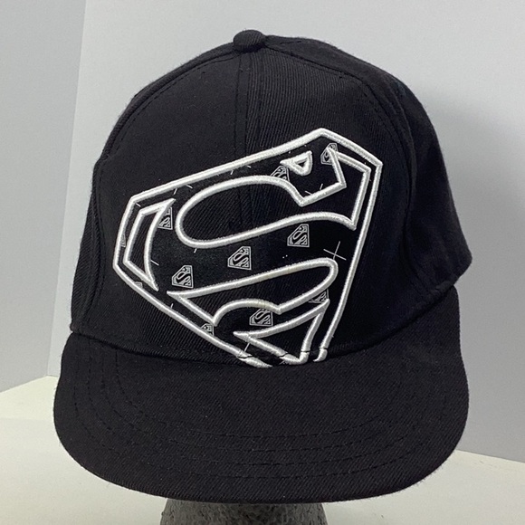 DC Comics Other - DC Comics Black & White Superman Baseball Cap